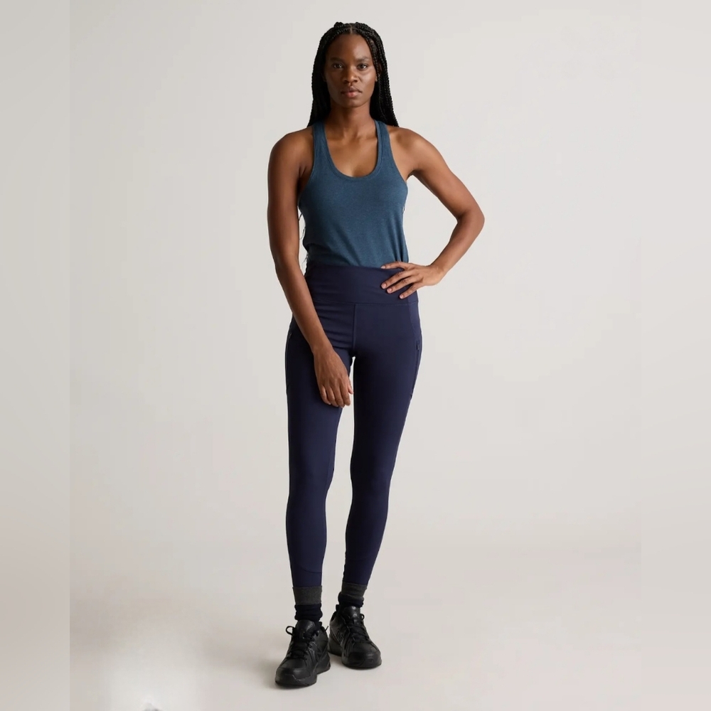 Quince Navy Blue Performance Leggings